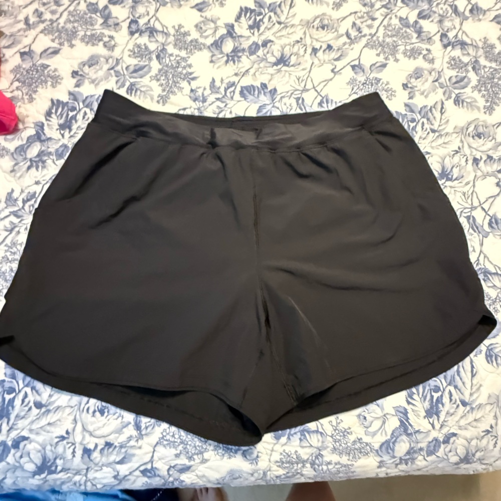 Lands End women’s swim short 20w black good condition